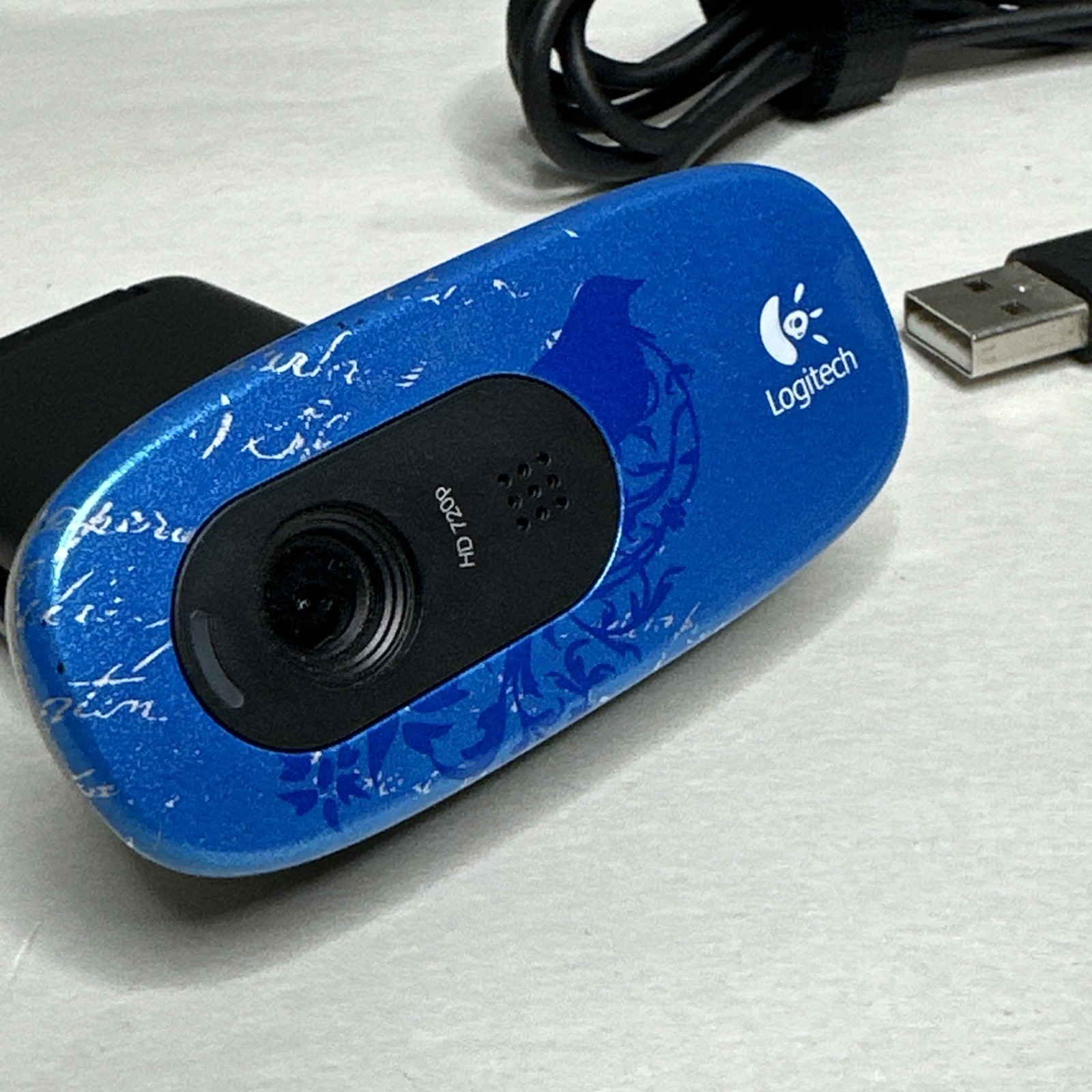 Logitech HD 720p USB Webcam V-U0018 Blue w/ Mic – Works, Rare Color
