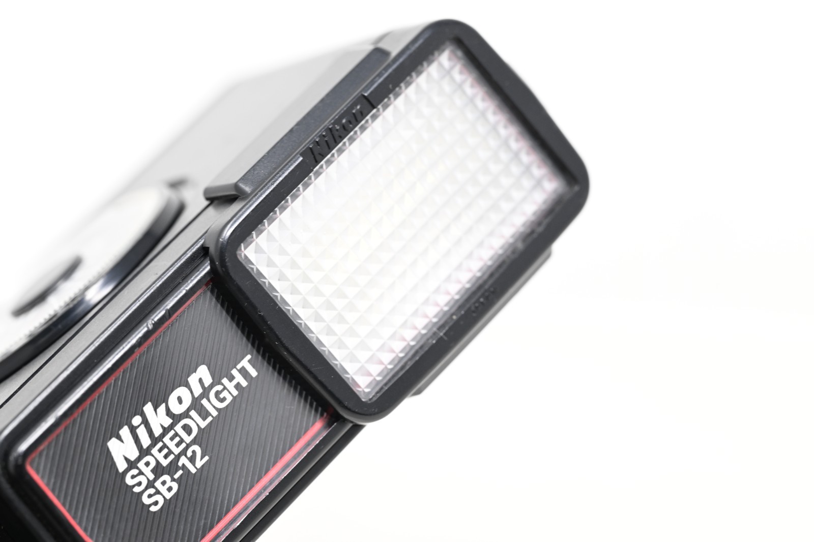 Nikon SB-12 Speedlight Shoe Mount Flash w/ Diffuser #B126