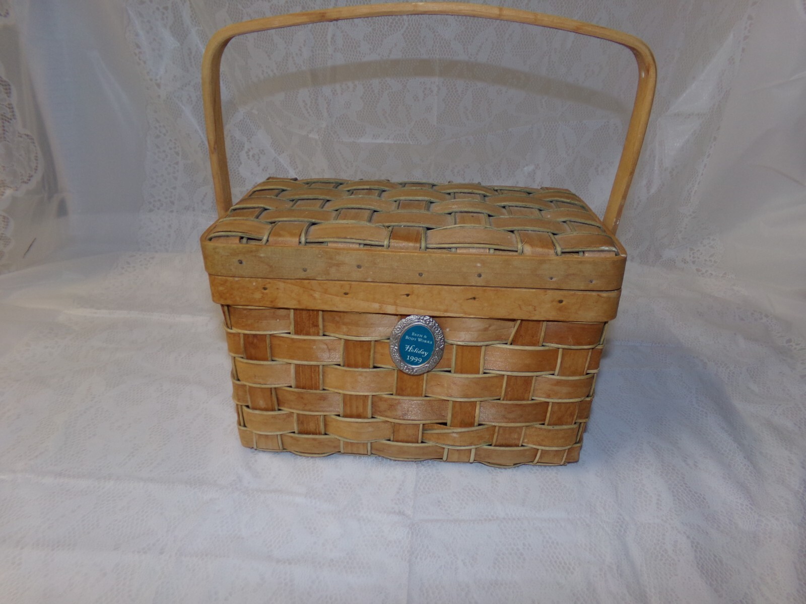 Bath & Body Works Holiday 1999 basket storage Single Handle Woven Basket