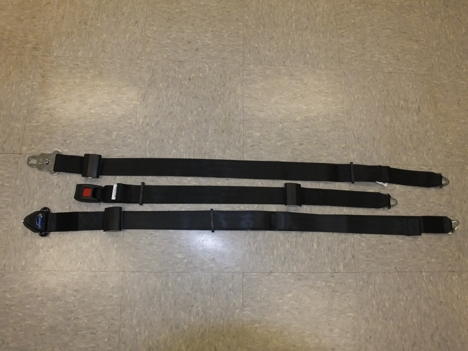 Qstraint Manual Fixed Shoulder & Lap Belt For Wheelchair Occupant Securement