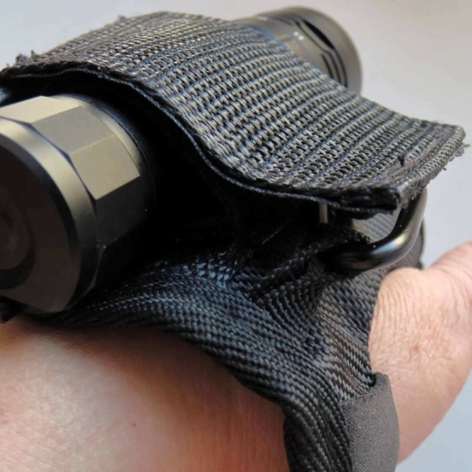 Wrist Flashlight Holder Hook-and-Loop Fastener Diving Flashlight Glove