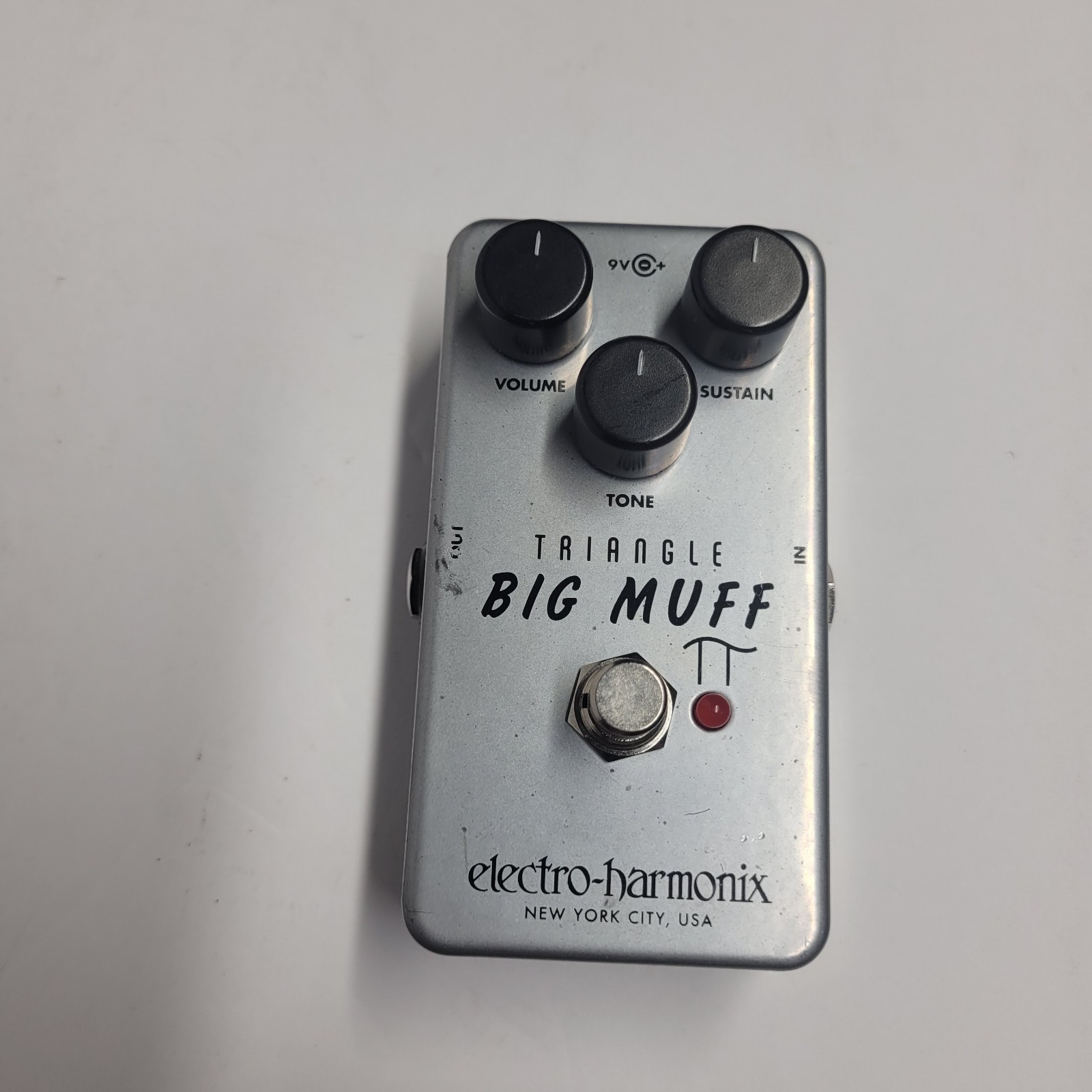 Electro-Harmonix Triangle Big Muff Pie Fuzz Pedal