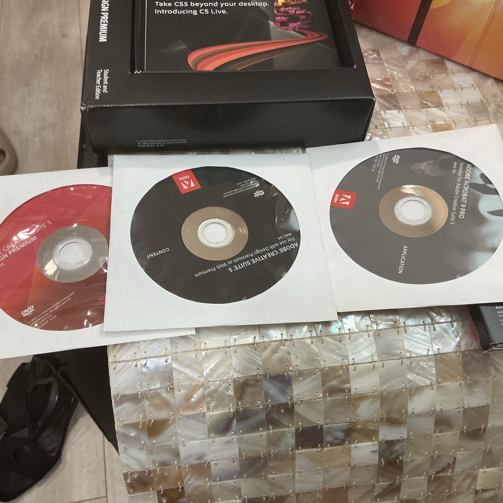 Adobe Creative Suite 5 Design Standard Student & Teacher for Mac OS w/ Code