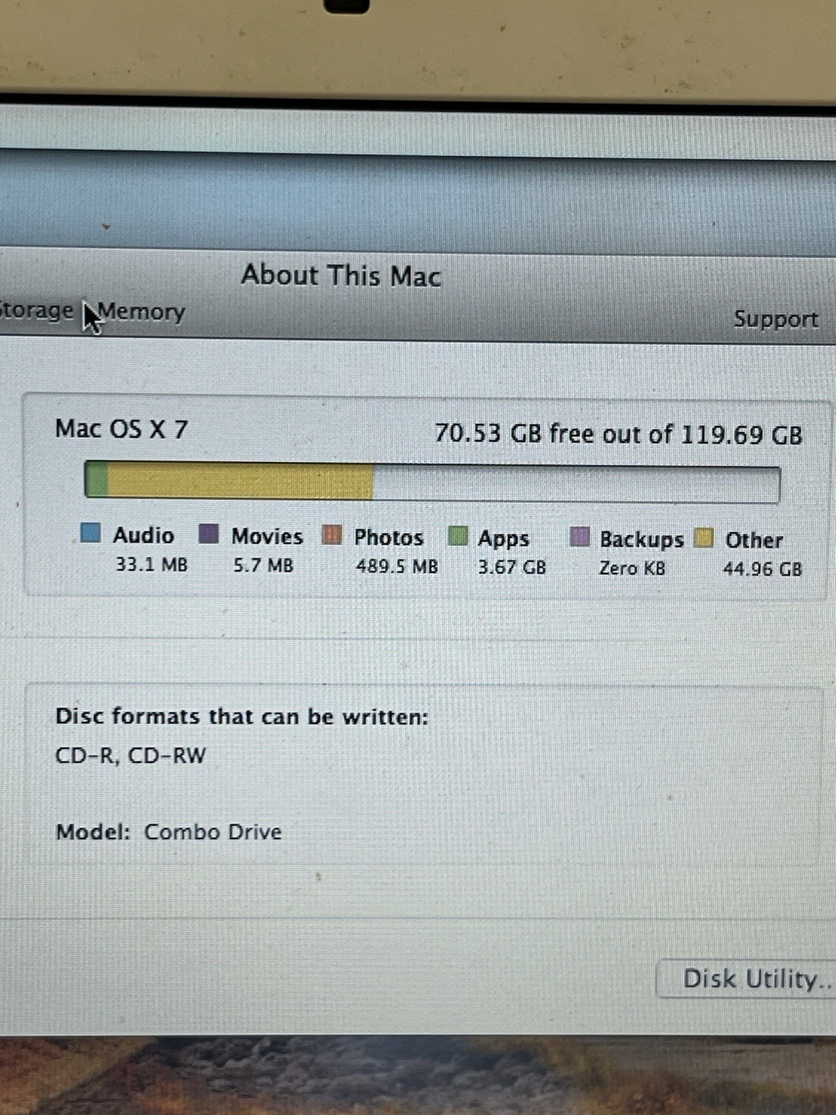 Apple MacBook A1181 Intel Core 2 Duo 2.1GHz 120GB Space 1GB RAM 13.3”