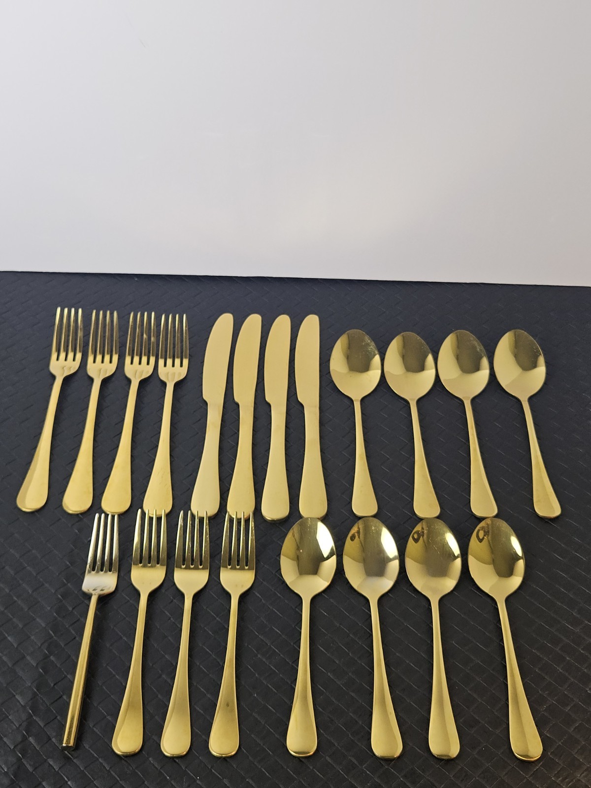 Gold Color StainlessSteel Utensil 4 Place Setting 20 Pc. Set, Xmas One Fork Diff
