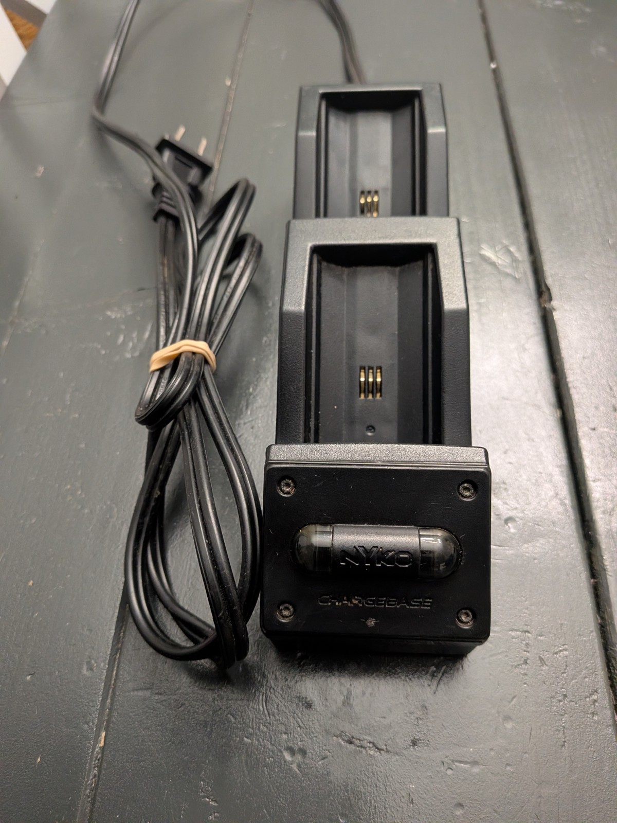 Nyko Charge Base S 86074-A50 Battery Charger For Xbox 360 - Black