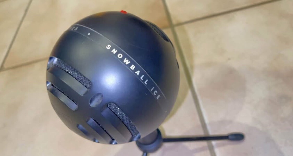 BLUE MICROPHONE SNOWBALL ICE