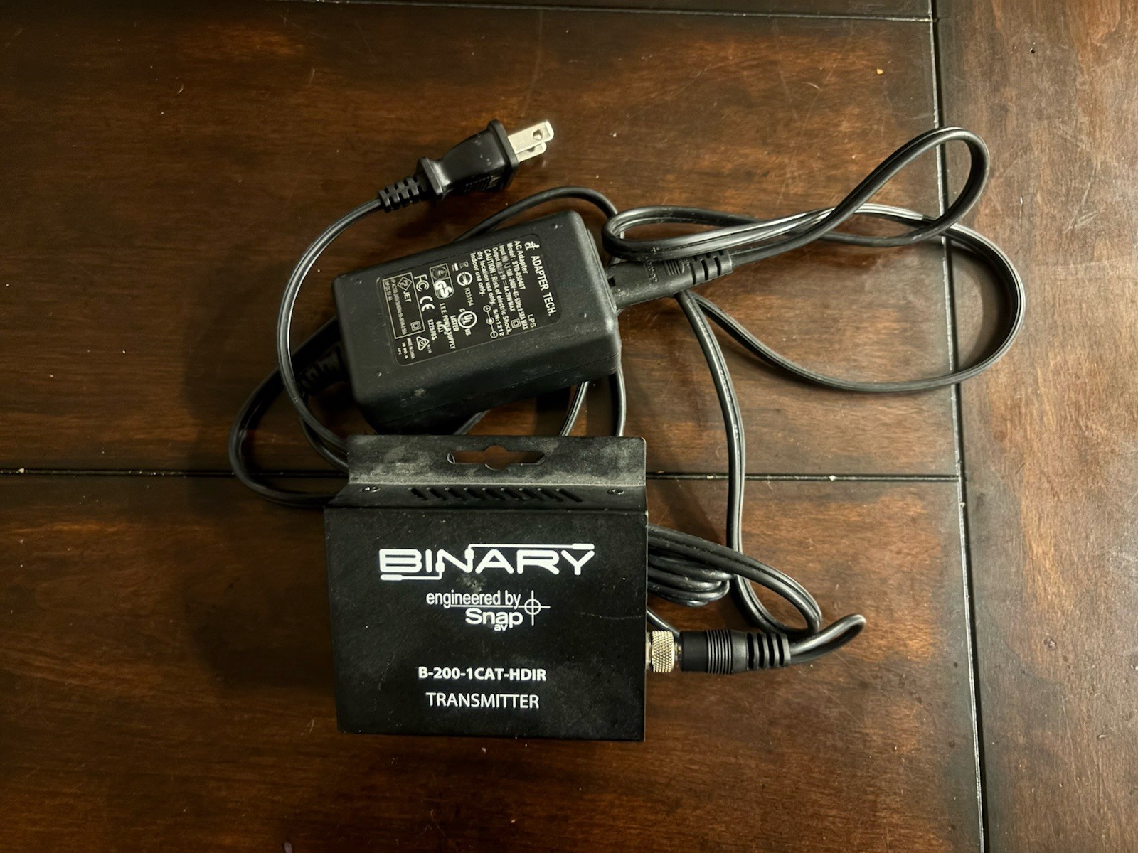 Binary B-200-1Cat-HDIR TRANSMITTER with Power Supply