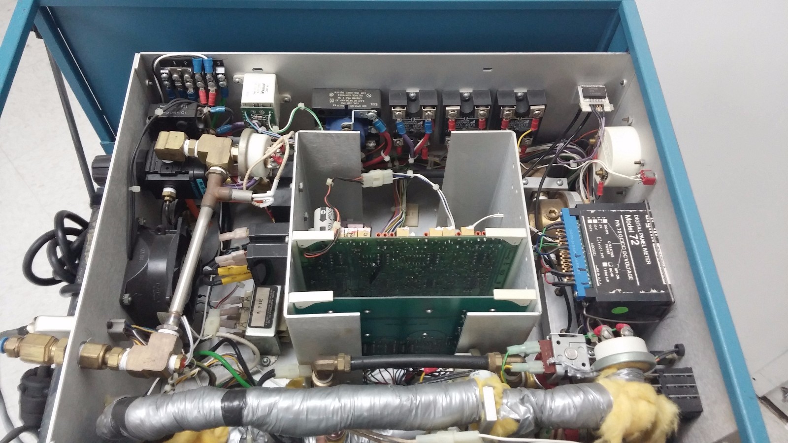 Thermonics T-2400R Temperature Forcing System