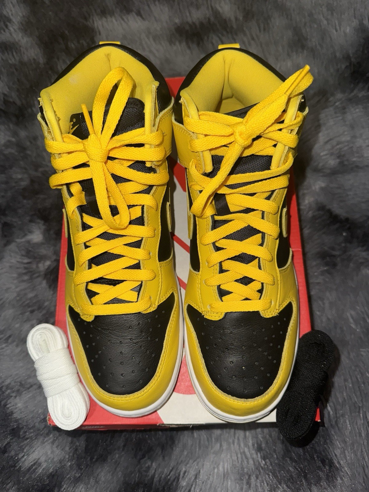 Size 9.5 - Nike Dunk High SP Iowa 2020 CZ8149 002 Varsity Maize
