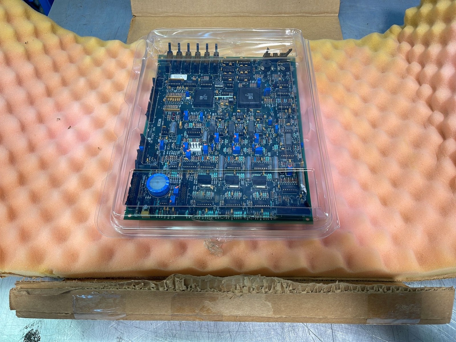 LIEBERT EMERSON PWA LOGIC BOARD 02-790811-10
