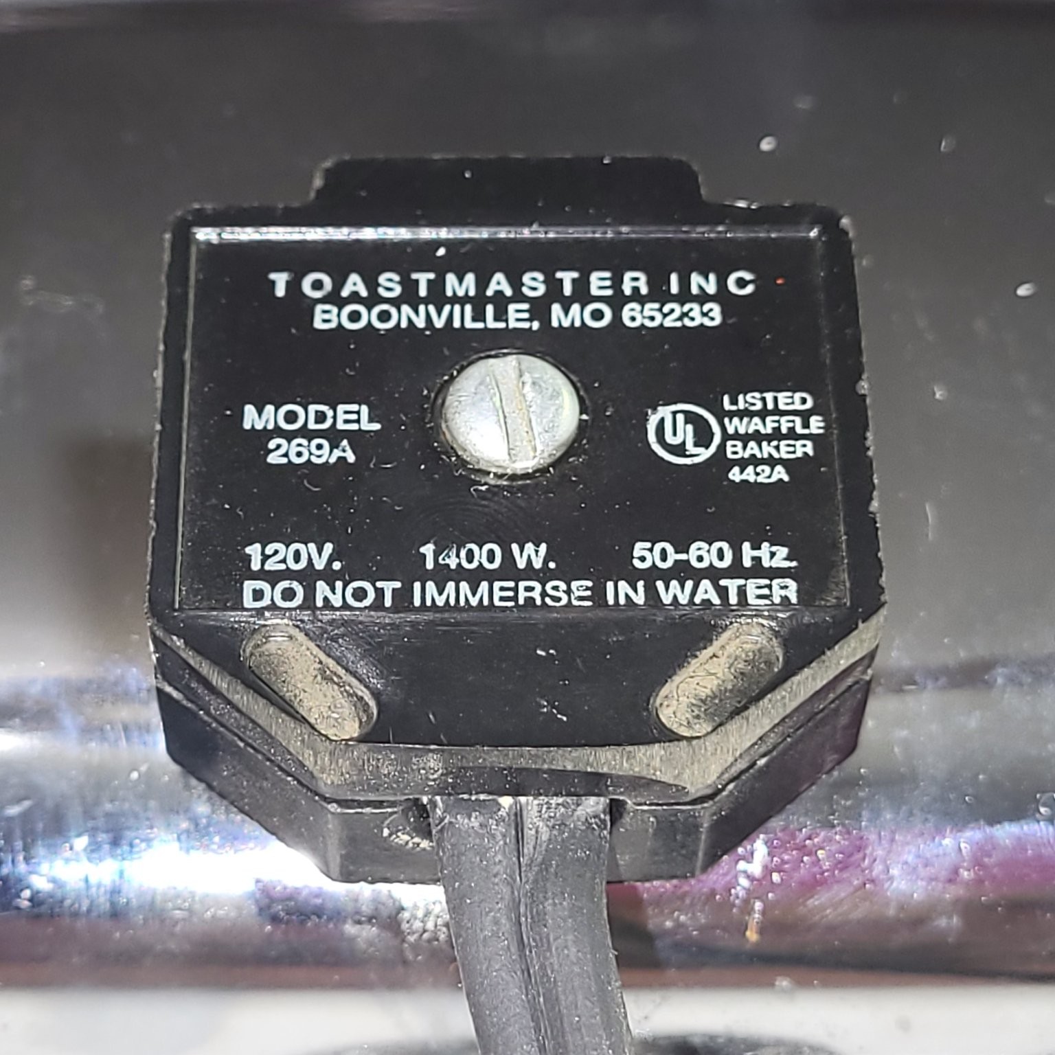 Toastmaster Model 269A Waffle Baker Stainless Steel Removable Reversible Plates
