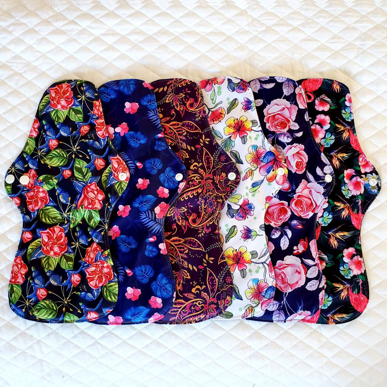 6 XL Reusable Menstrual Pads - Bamboo Charcoal Menstrual Heavy Incontinence Pads