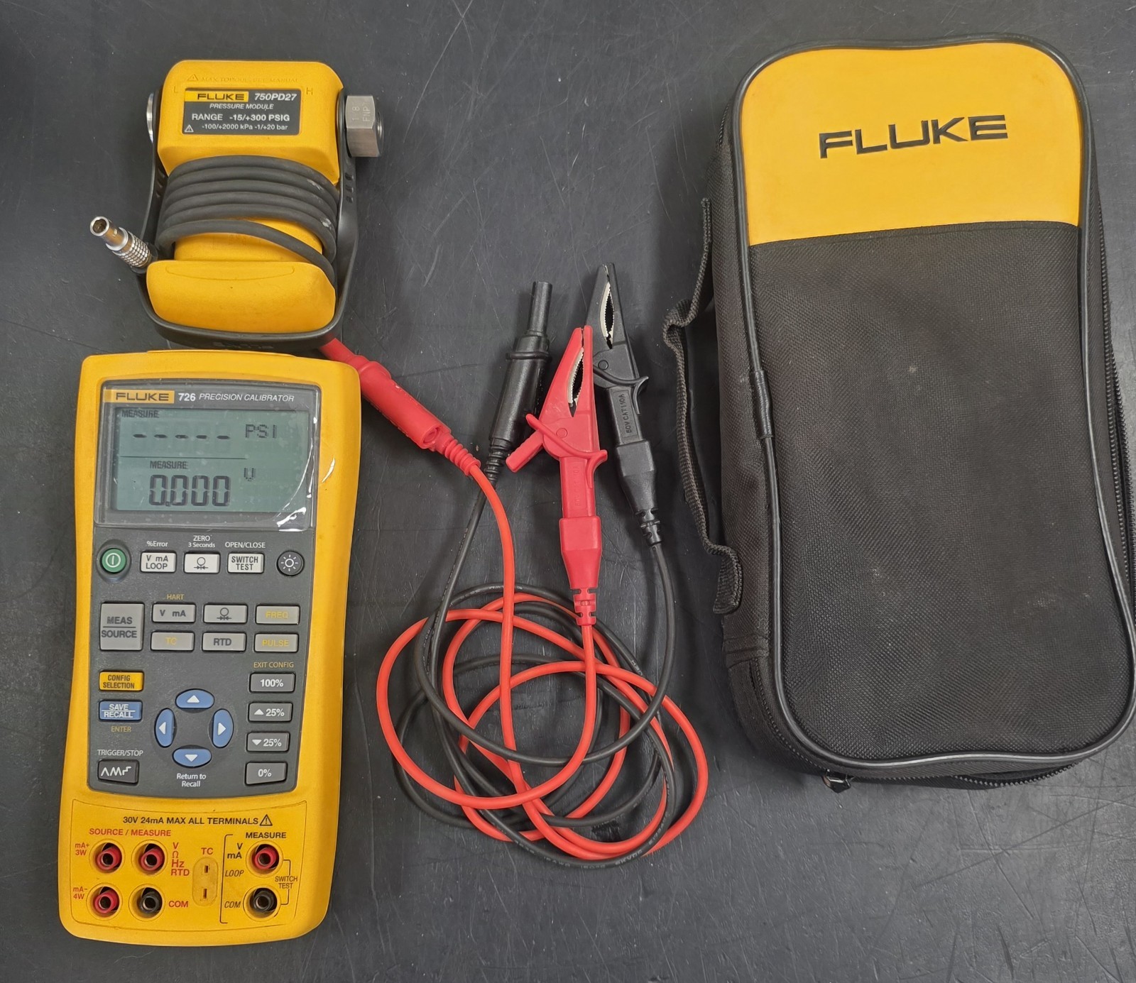 Fluke 726 Precision Multifunction Process Calibrator With Fluke 750PD27