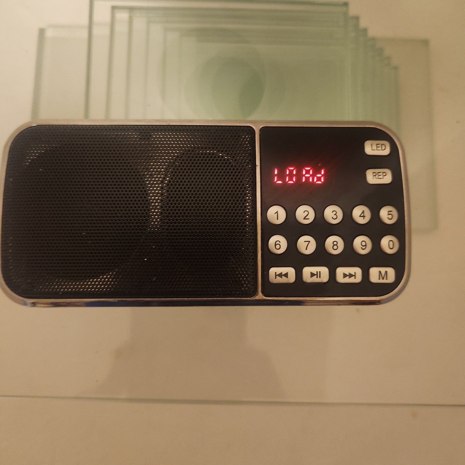 Mini Portable Speaker Model L-088AM Tested Works No cords