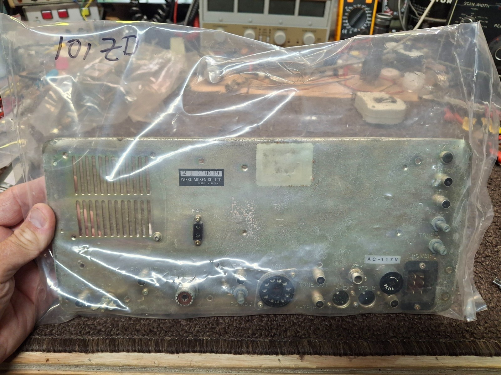 Yaesu FT-101ZD Rear Panel with Acc / VFO / Power Recept /etc, good pull. See pic