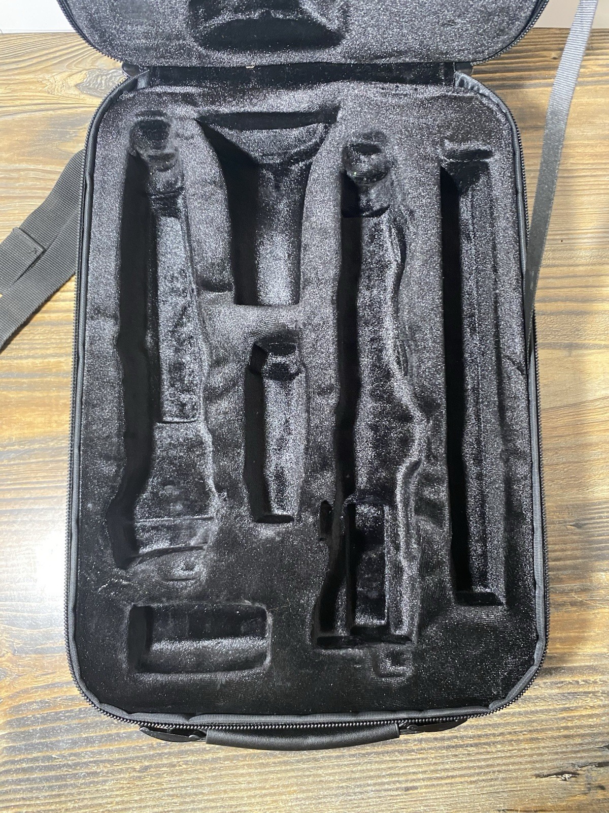 Backun Clarinet Backpack Case BMS Musical Services Black Travel Case