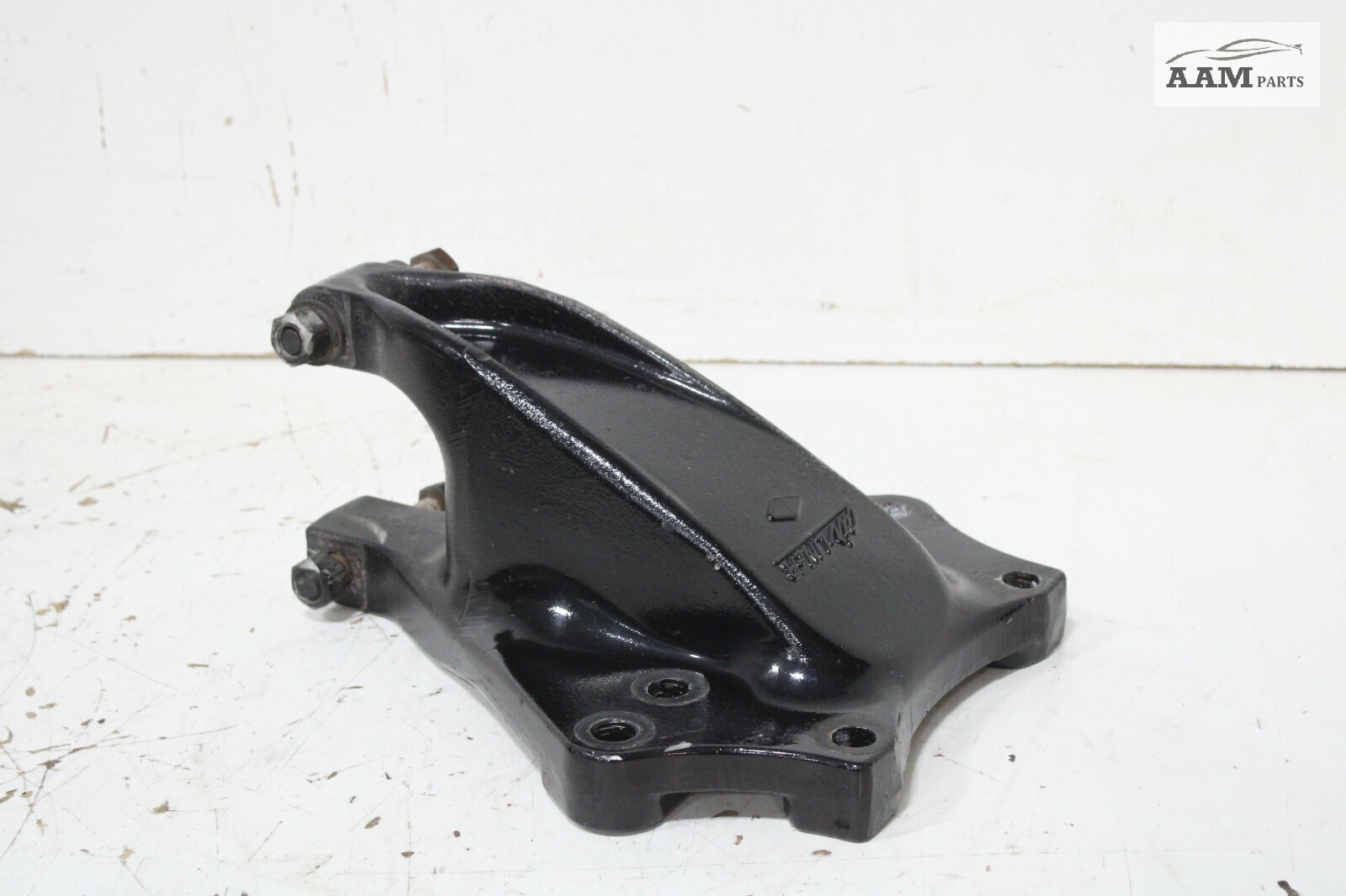 18-23 FREIGHTLINER CASCADIA REAR RIGHT SIDE LEAF SRPING HANGER BRACKET OEM
