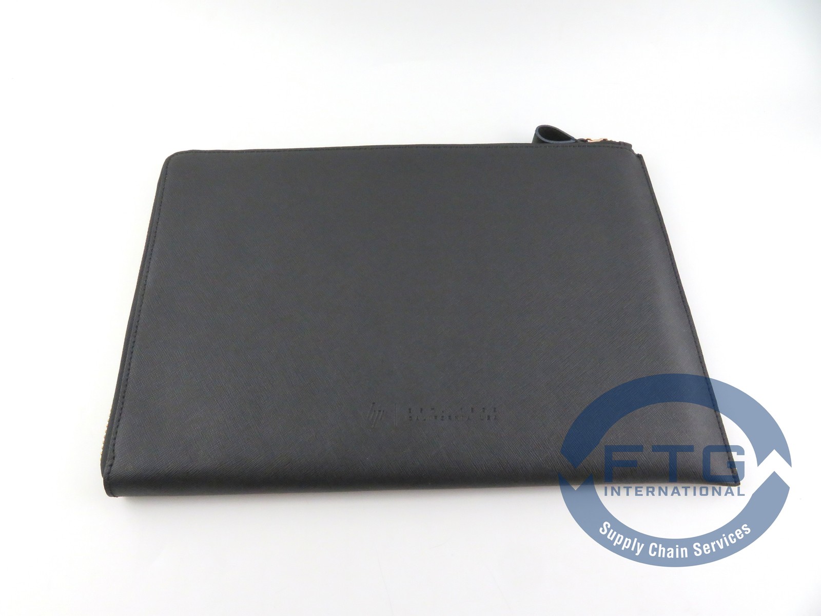 862464-001 HP 13.3 Premium Leather Black Zip Sleeve