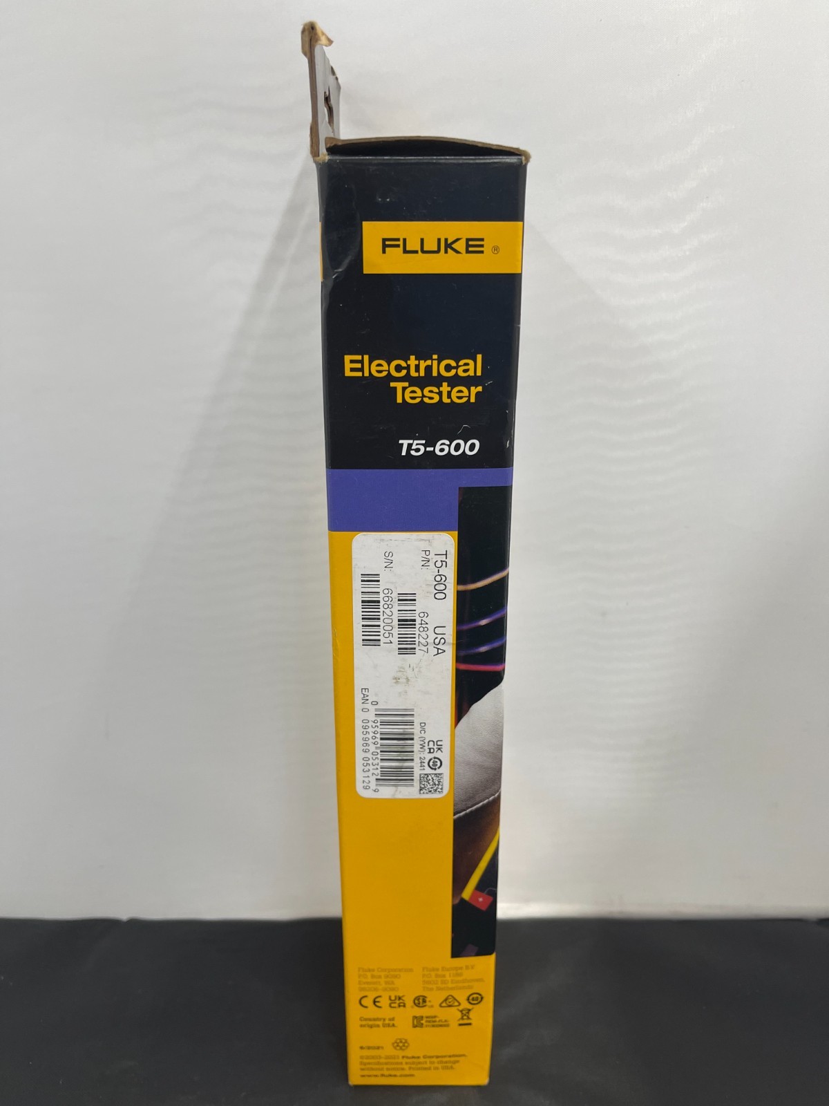 Fluke T5-600 Electrical Voltmeter, Continuity and Current Tester - Open Box