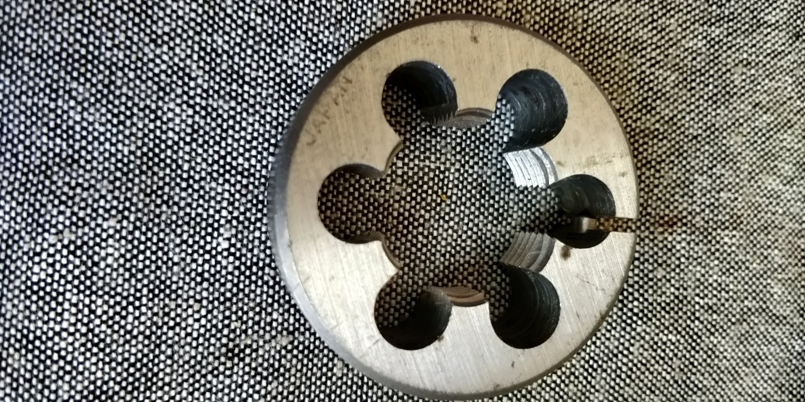1"-14 NS Thread Die split adjustable HSS 2" diameter JAPAN