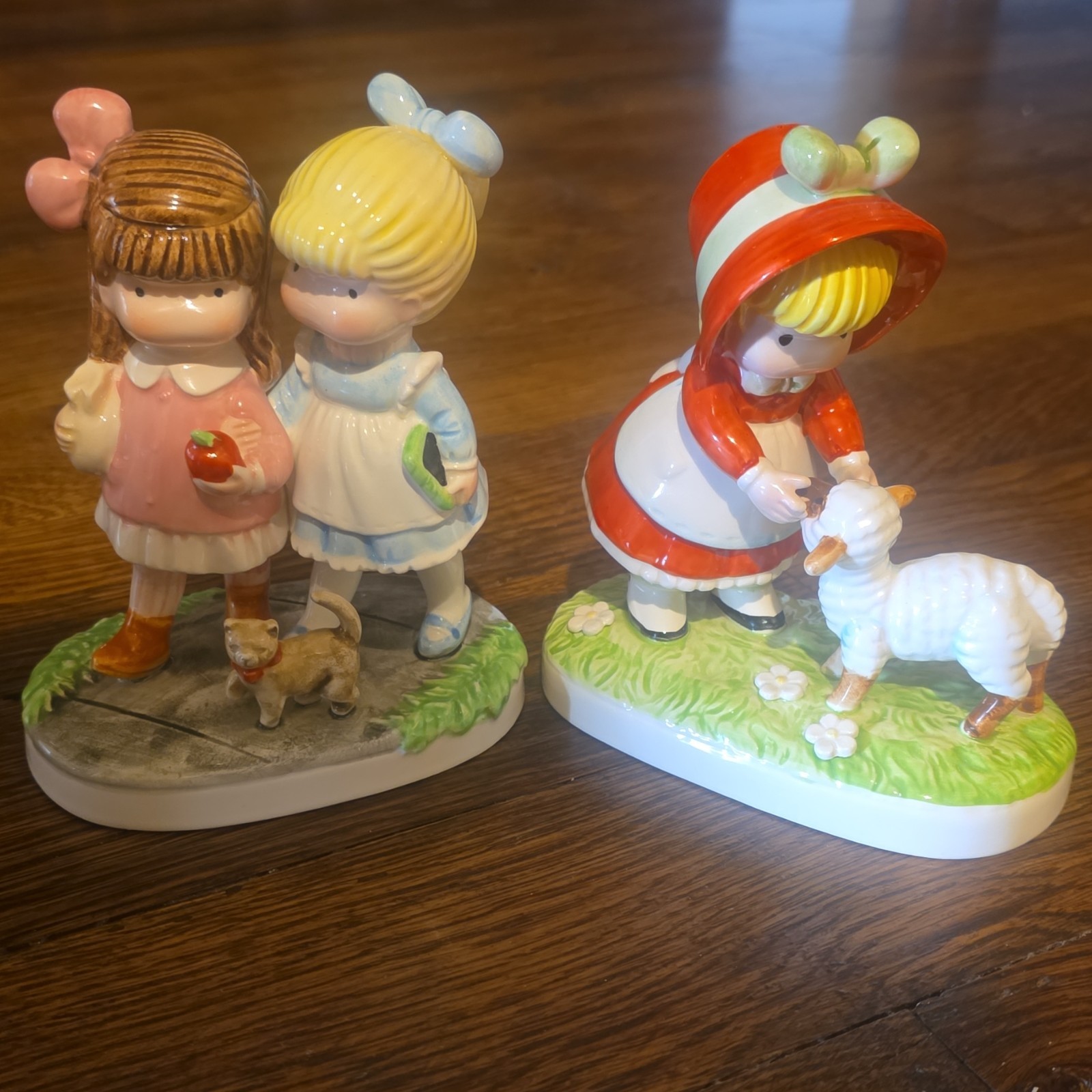Set 2 Joan Walsh Figurine Blonde  Brunette Girl SCHOOL FRIENDS VTG, Mary & LAMB