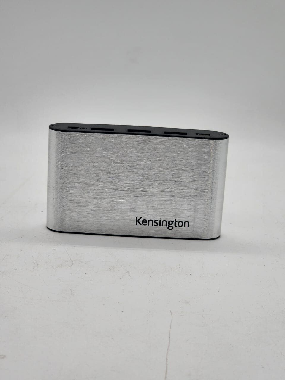 Kensington  Pocket HUB Media Center K33216 3-Ports External Hub W/power supply