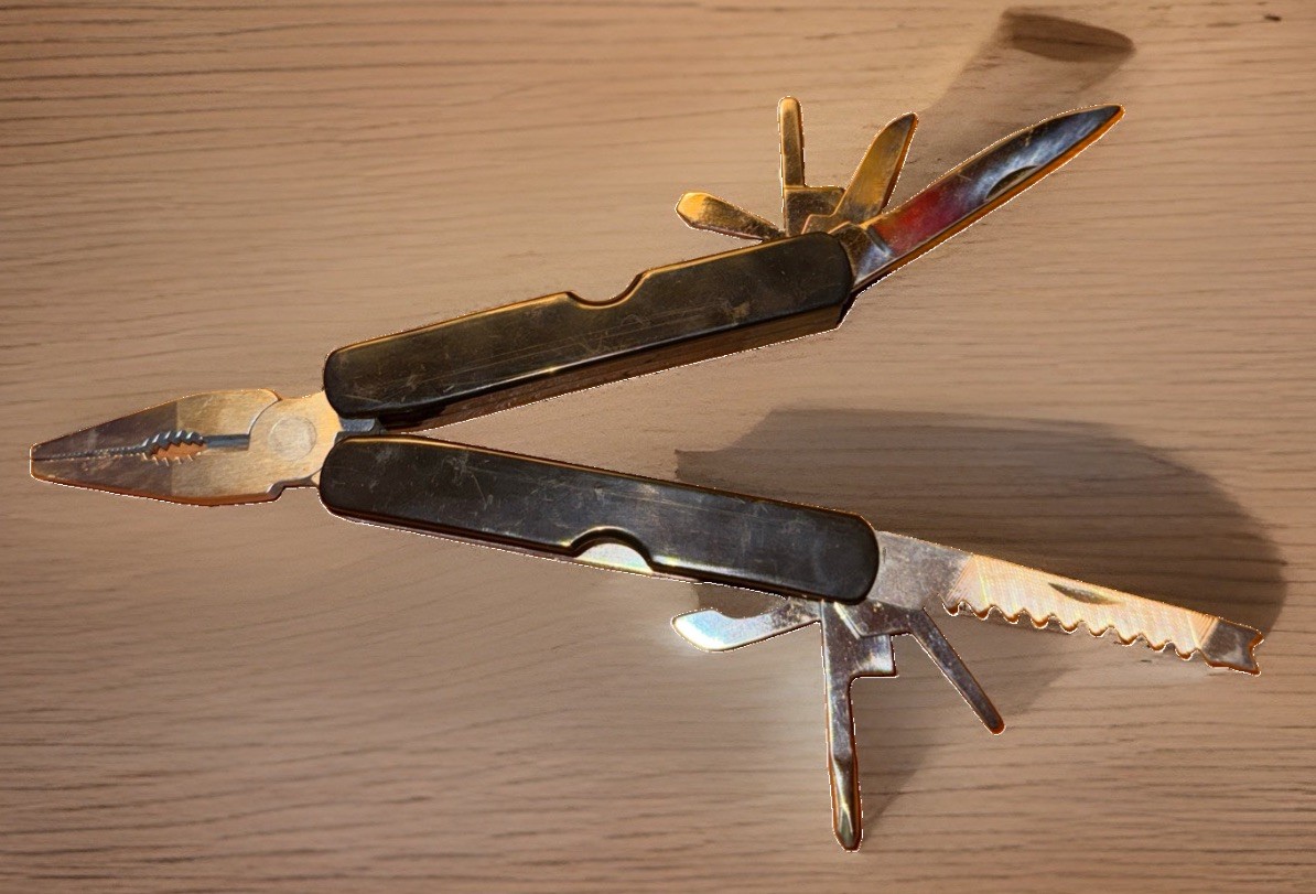VTG Multi-Tool 9 in 1 Black with Case - Pliers, Knife, Openers, Saw & More