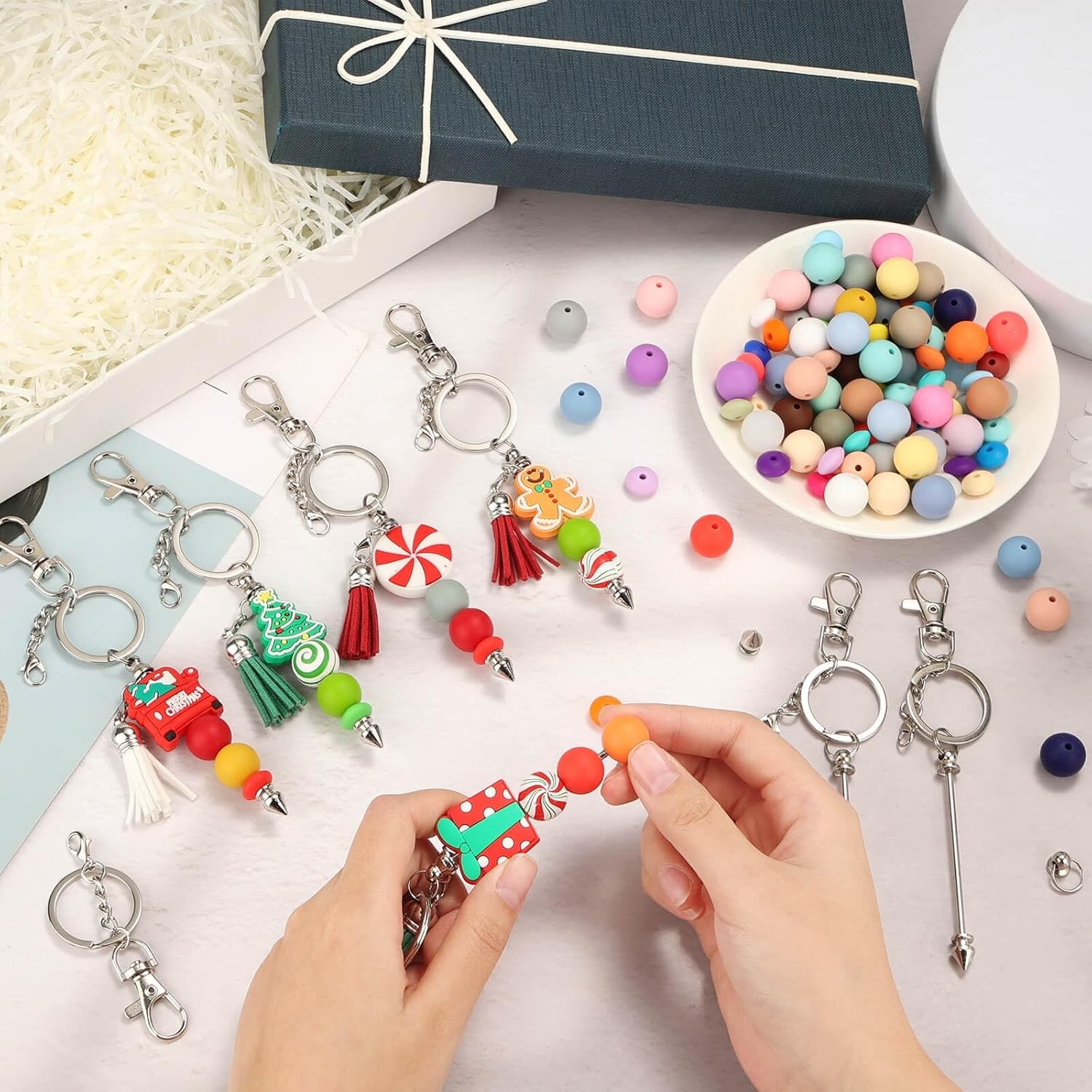 136 Pcs Beadable Keychain Making Kit, Silicone small or miniature, silver