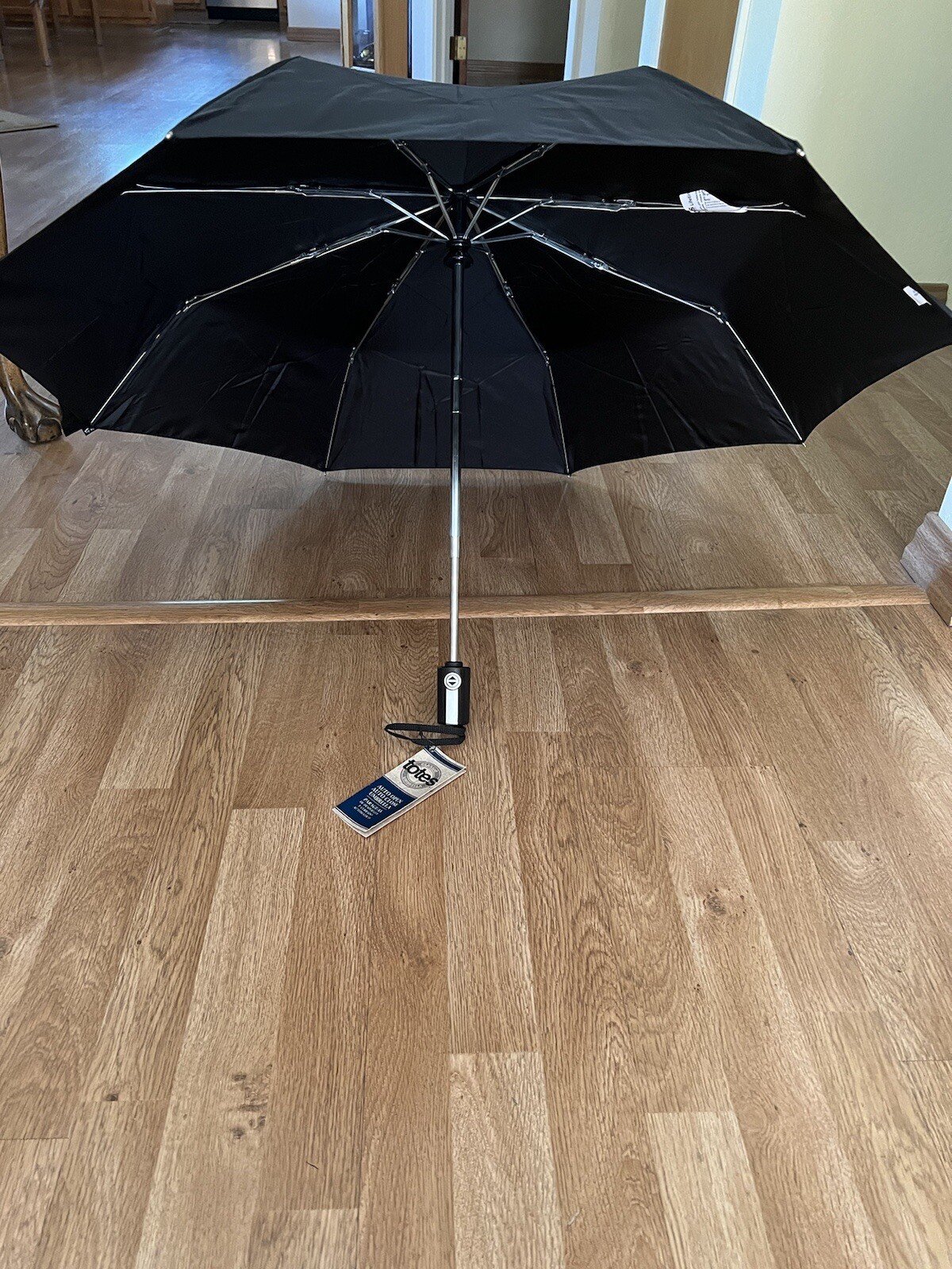 Totes Auto Close Black Umbrella New