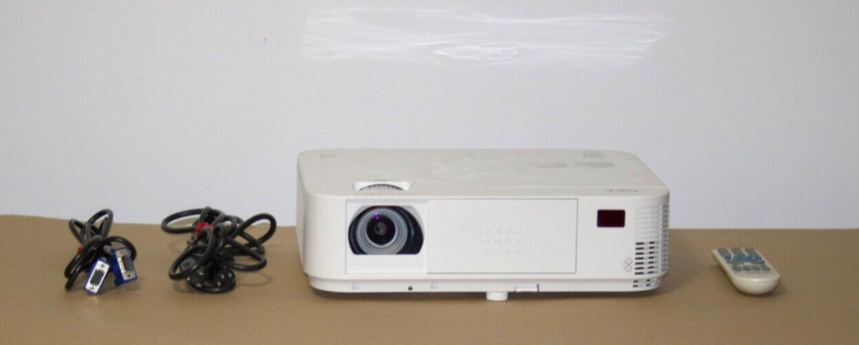 NEC M323X DLP Projector HDMI 1080p.3200 ANSI Lumens.New OEM Bulb installed