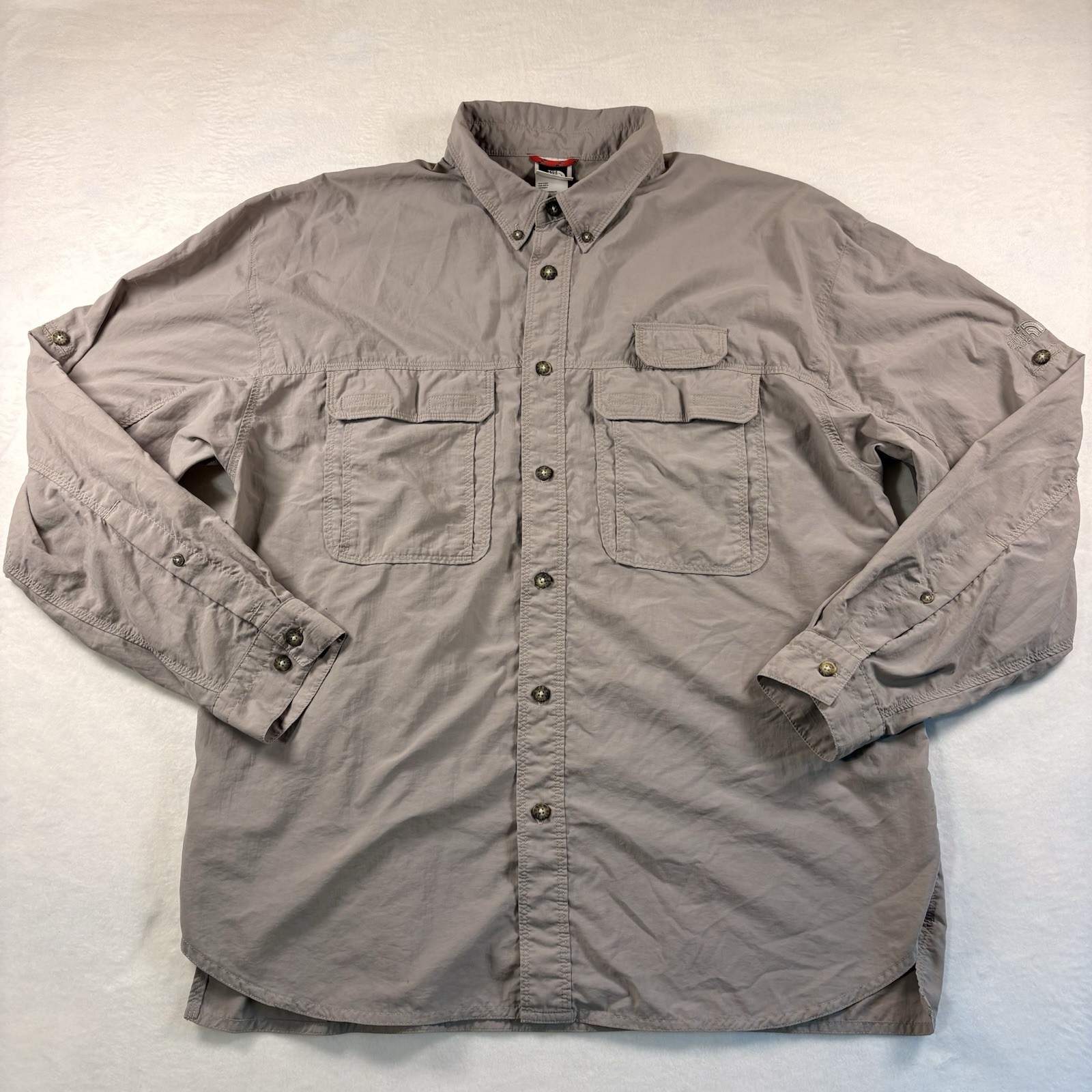 The NorthFace Vaporwick Fishing Shirt Mens Large Beige Vented Roll Tab Outdoor