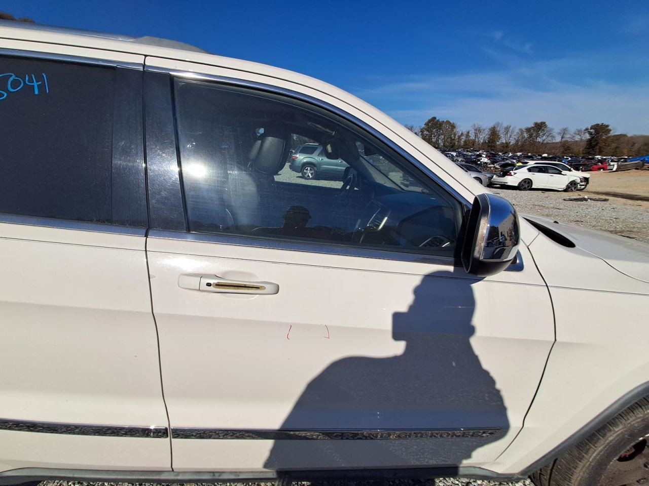 CHERGRAND 2011 Glove Box 4870195