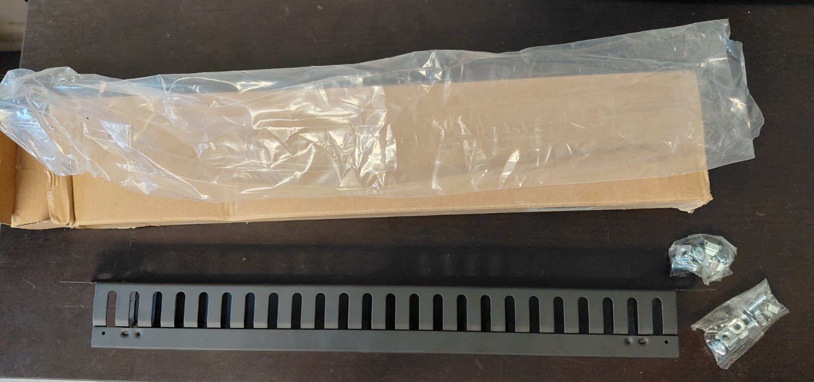 1U 19" Horizontal Rack Cable Manager with Cover – New