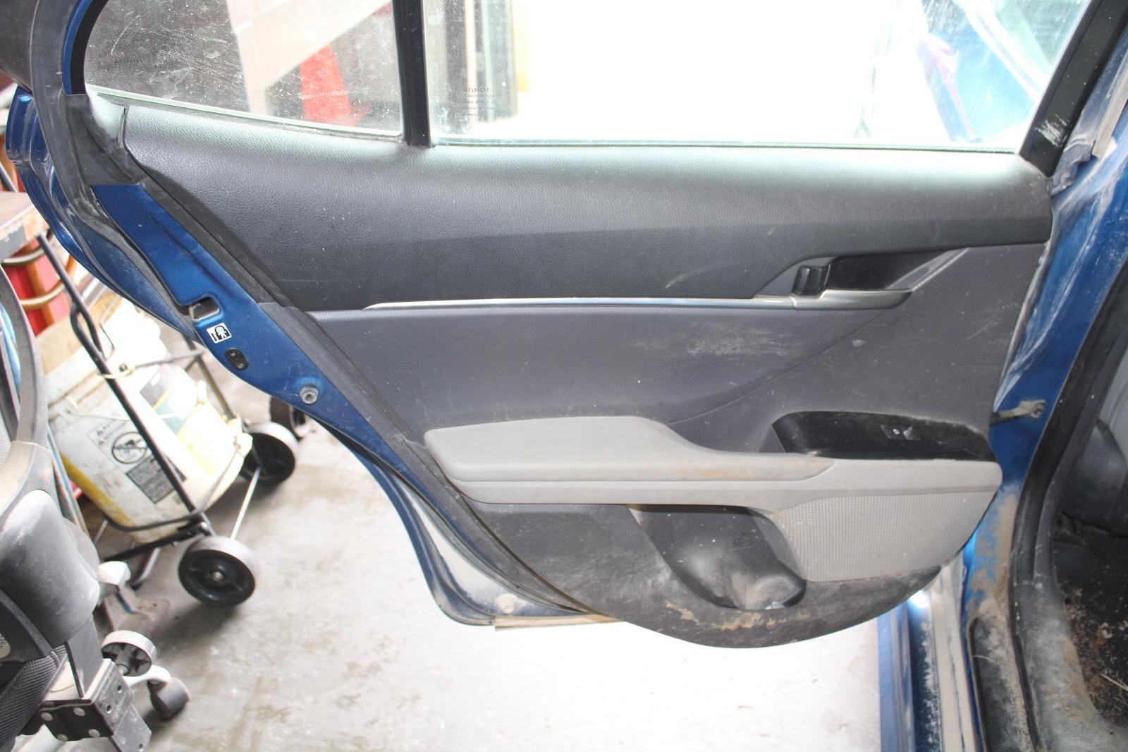 2018 TOYOTA CAMRY LR Door Trim Panel