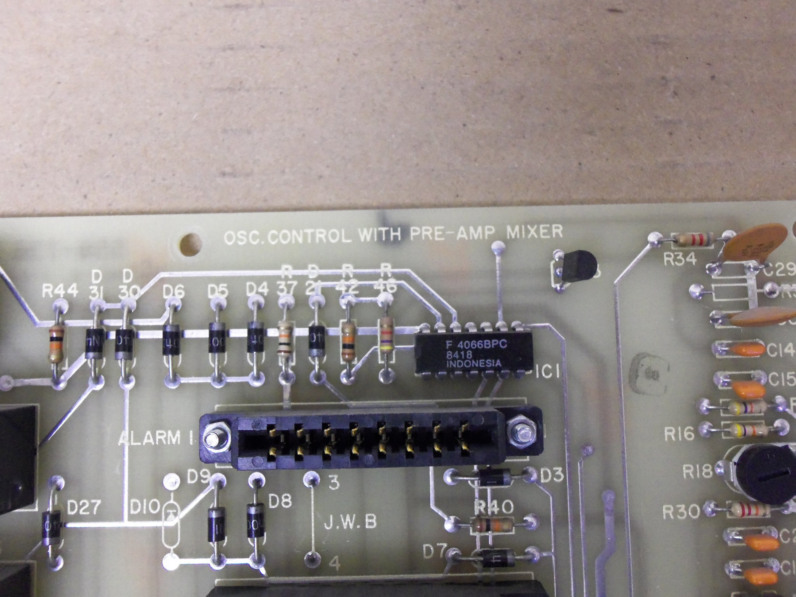 Simplex 556-693 OSC. Control Board with Pre-Amp mixer Fire Alarm