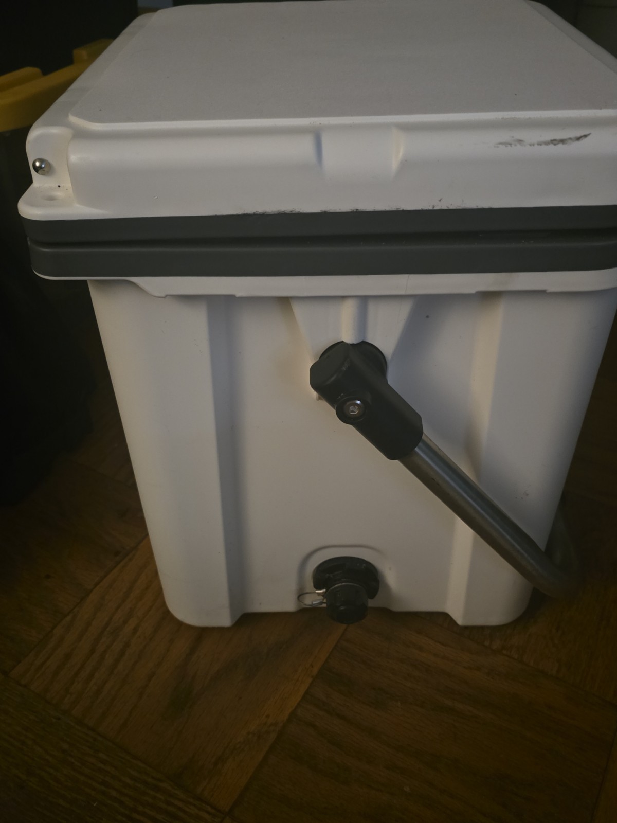 COHO 24-quart Injection Molded Cooler