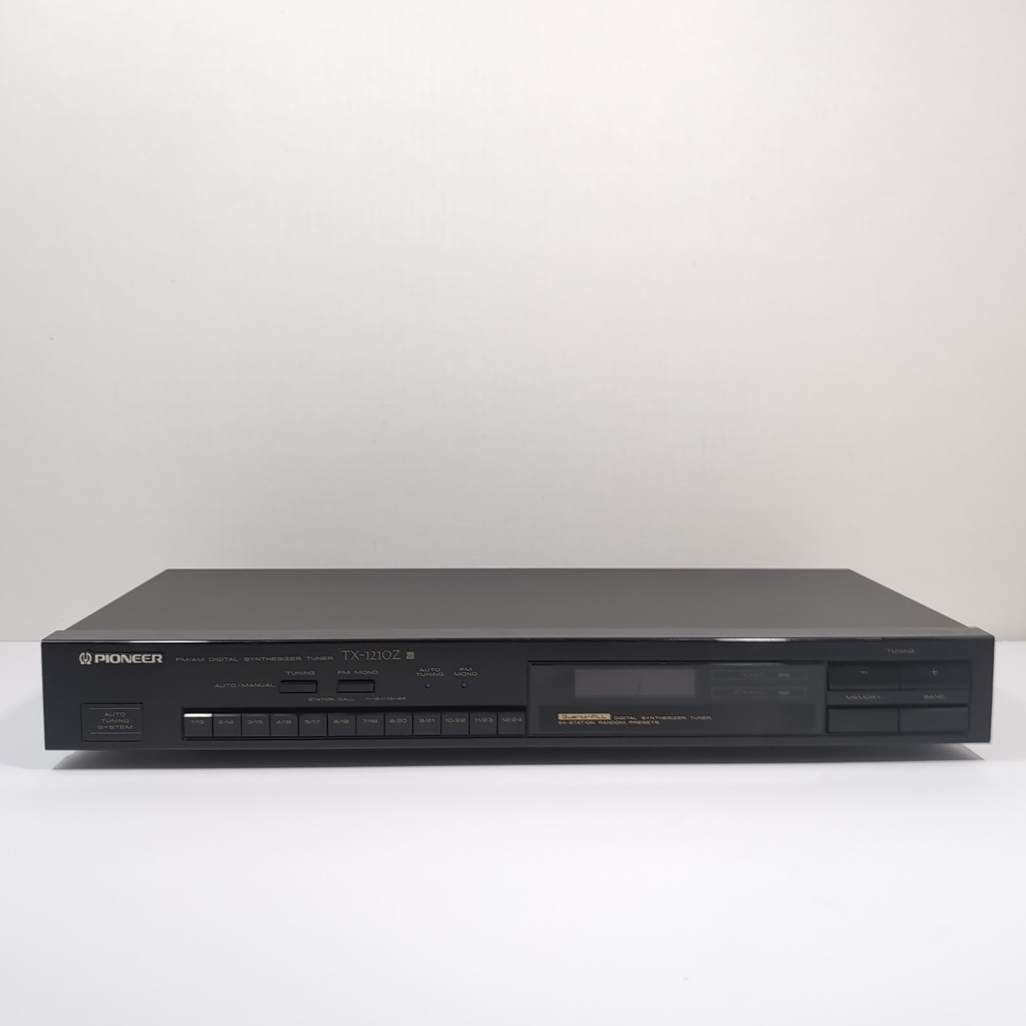Pioneer TX-121OZ FM/AM DIGITAL SYNTHESIZER TUNER - AS IS - UNTESTED