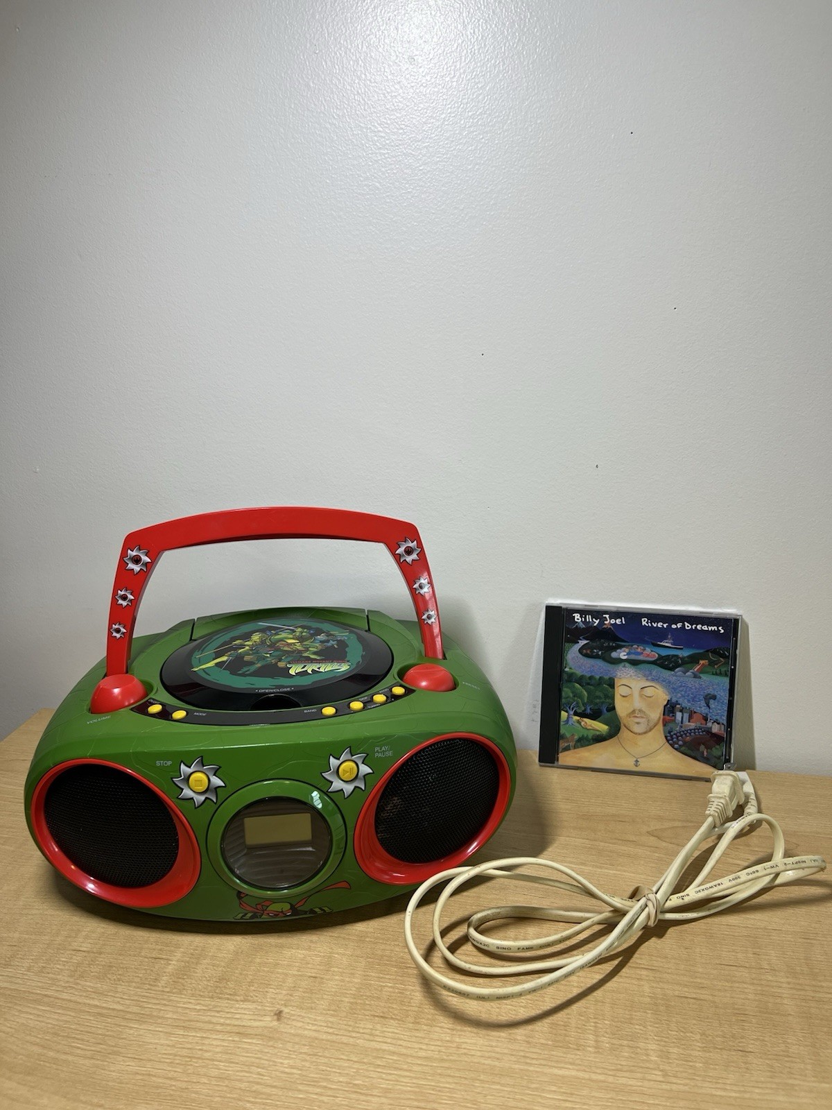 Teenage Mutant Ninja Turtles TMNT CD Player Boom Box AM/FM LCD