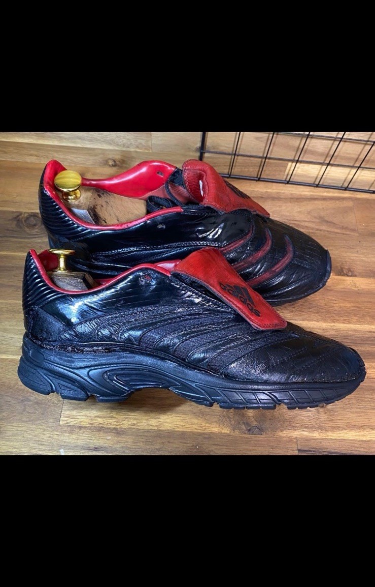 Adidas Predator Absolute Sneaker model US9 UK8 .5 Cleats mens Football