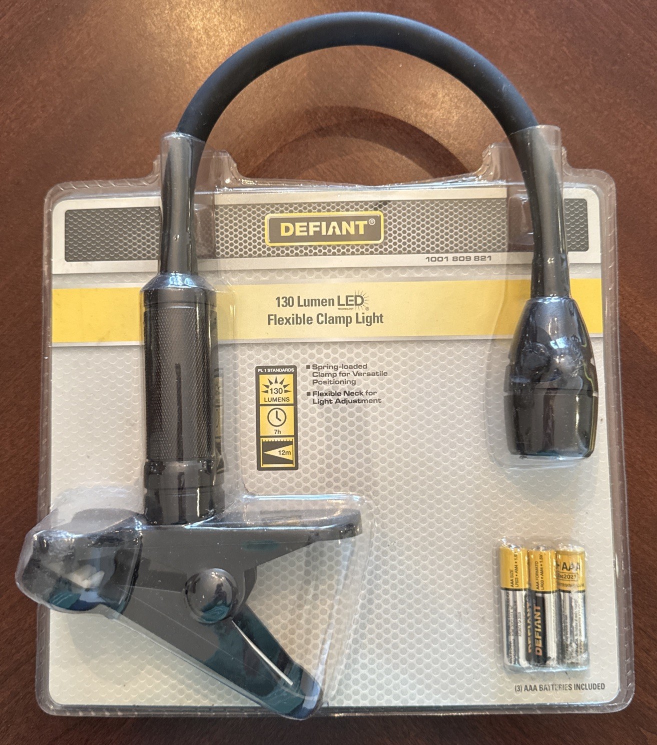 Defiant Brand 130 Lumen LED Flexible Clamp Light