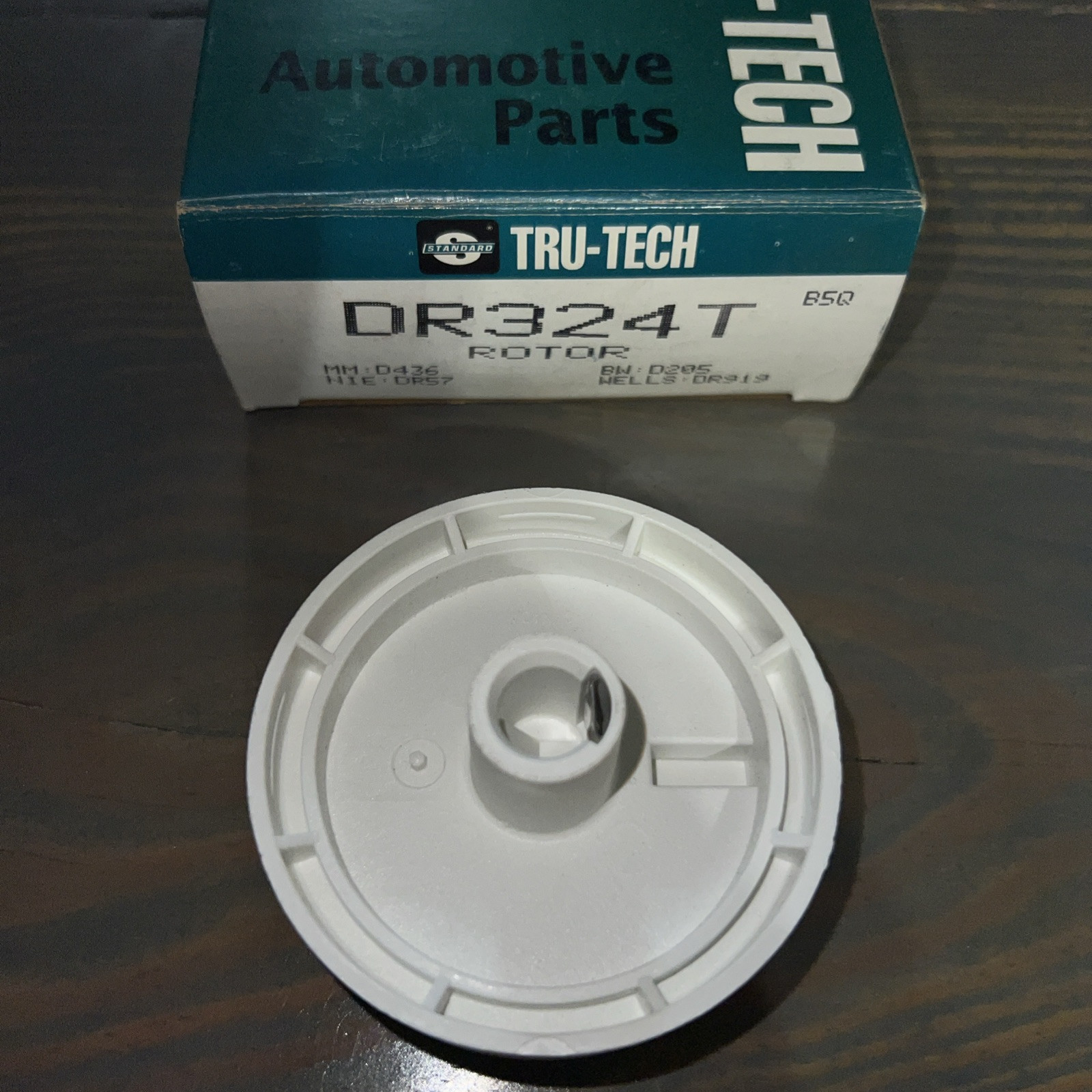 Standard Tru-Tech Distributor Rotor DR324T