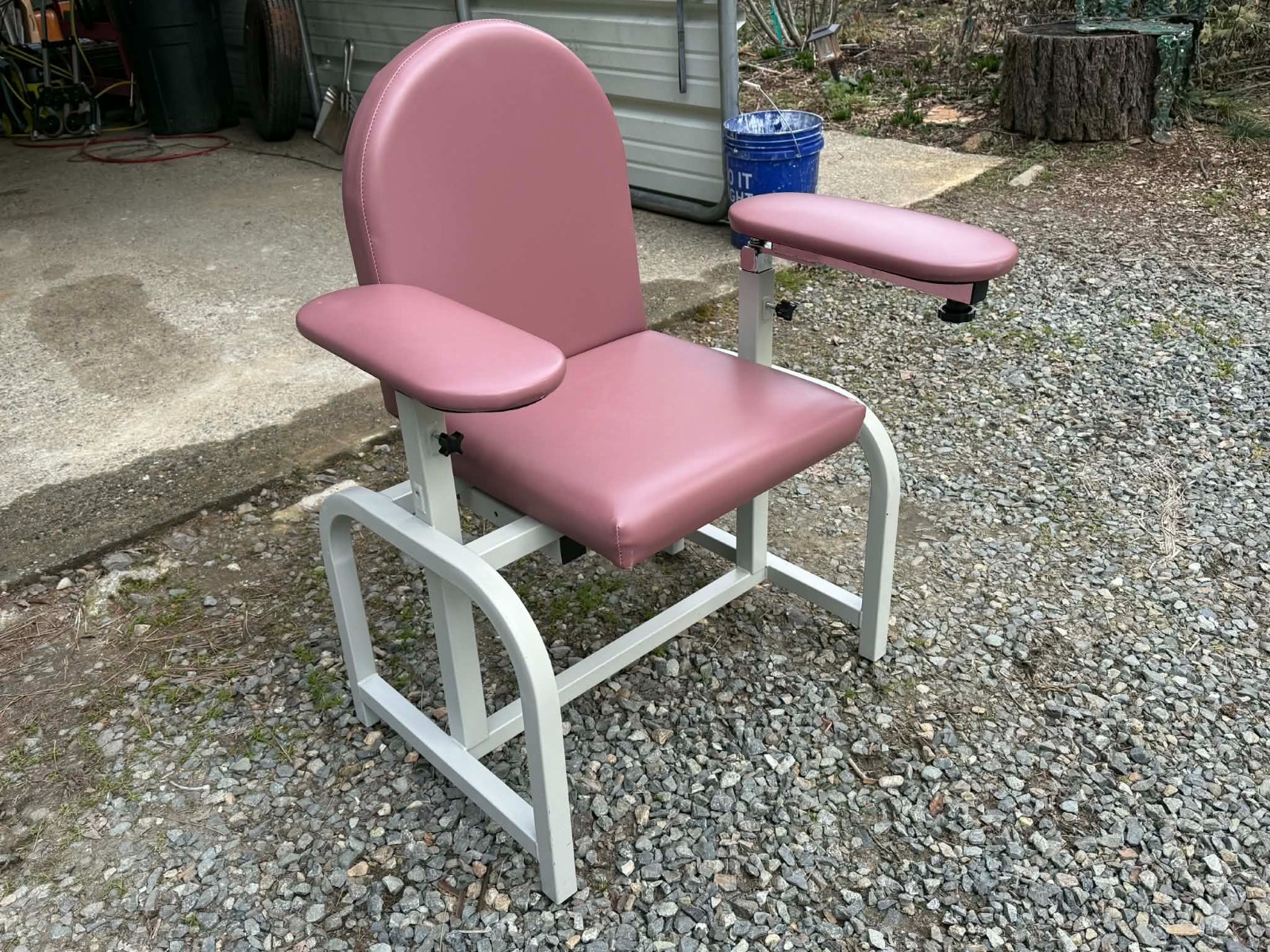 Blood Drawing Phlebotomy Chair Medical Lab Hospital Tattoo