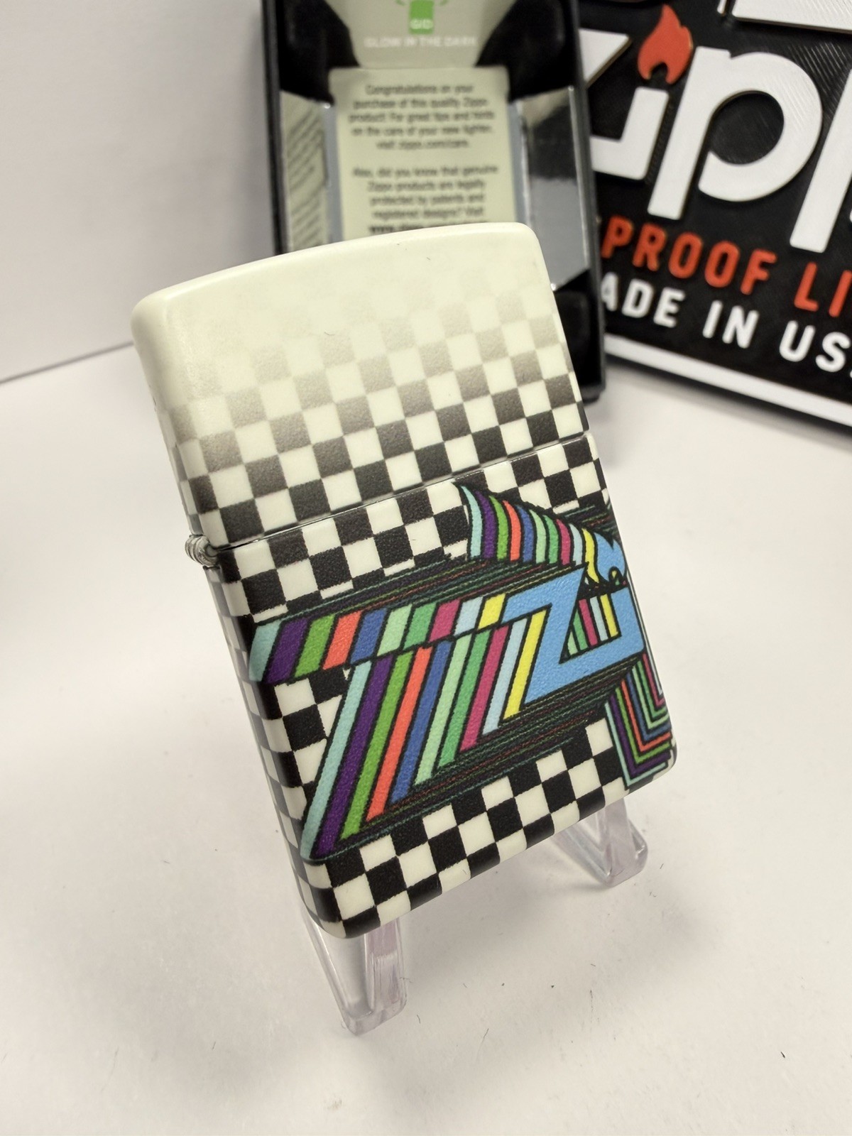 GENUINE Zippo GLOW IN DARK Lighter RADIATING LOGO 540 Colour Allover NEW BOXED