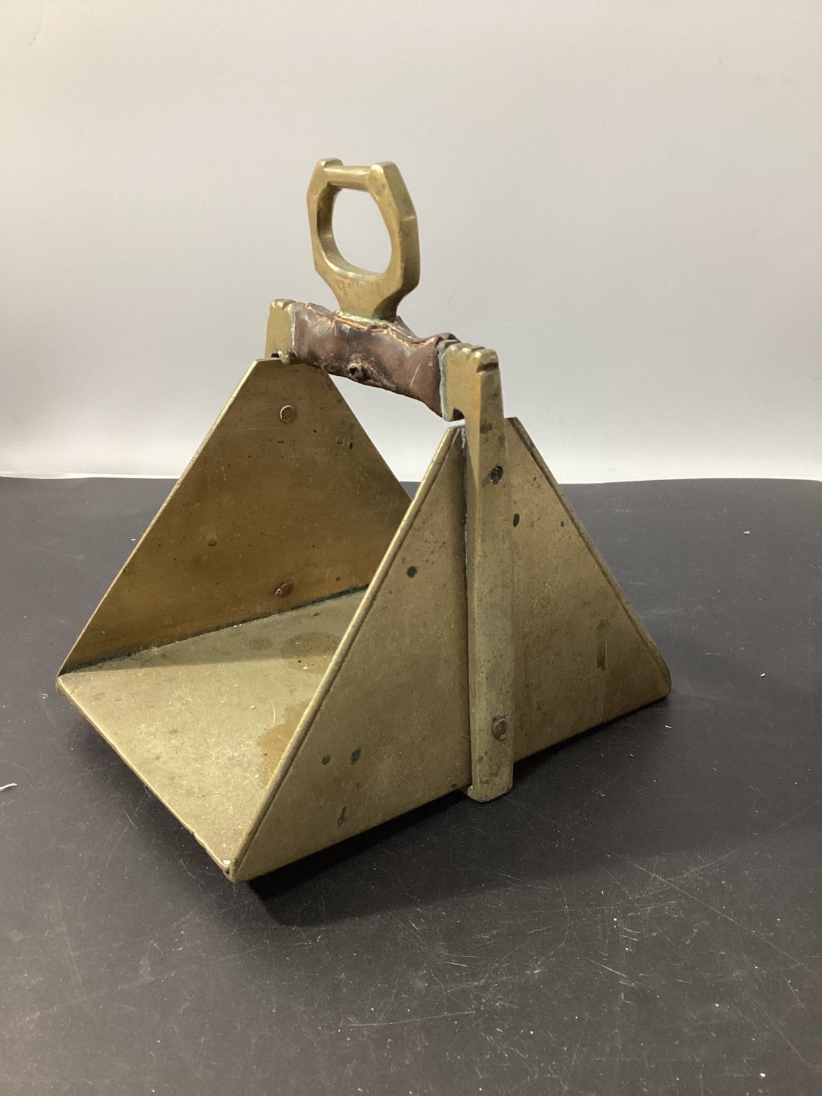 Antique Brass Gaucho Stirrup With Leather