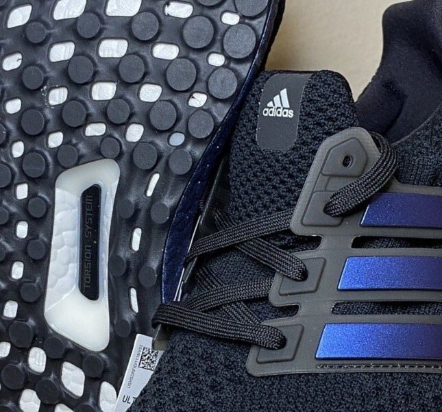 Adidas UltraBoost 5.0 DNA Black Iridescent Metallic Blue Red Running Shoes Mens