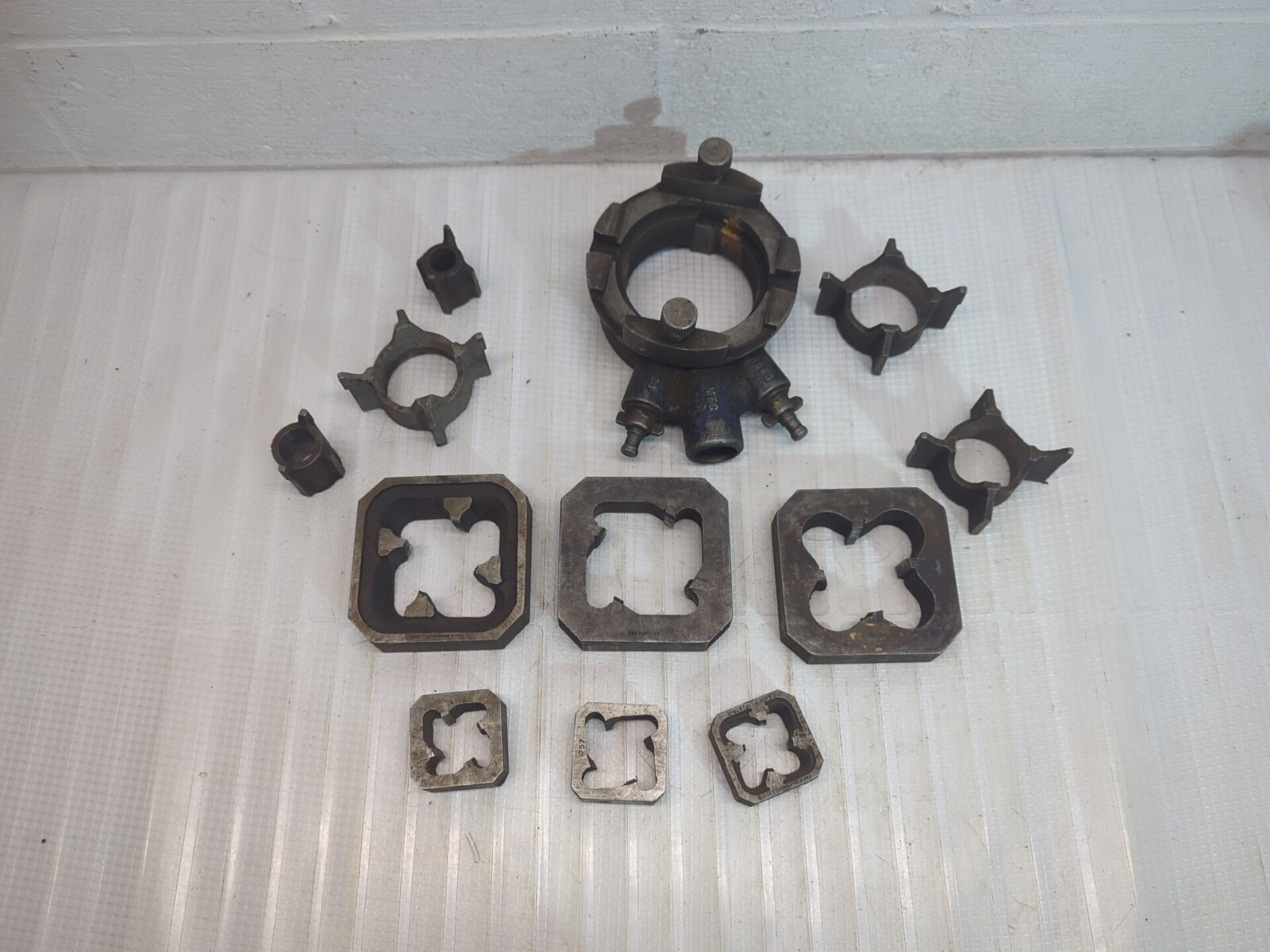 Craftsman  REED PIPE THREADING DIE THREADER PLUMBING USA LOT AS IS
