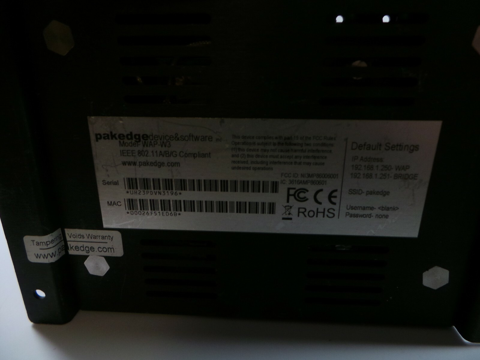 Pakedge Enterprise Class Wireless Access Point WAP-W3 - NO AC ADAPTER