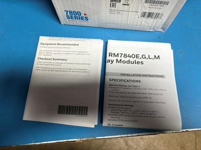 Honeywell Automatic Programming Control. RM7840L1018. New in box!!