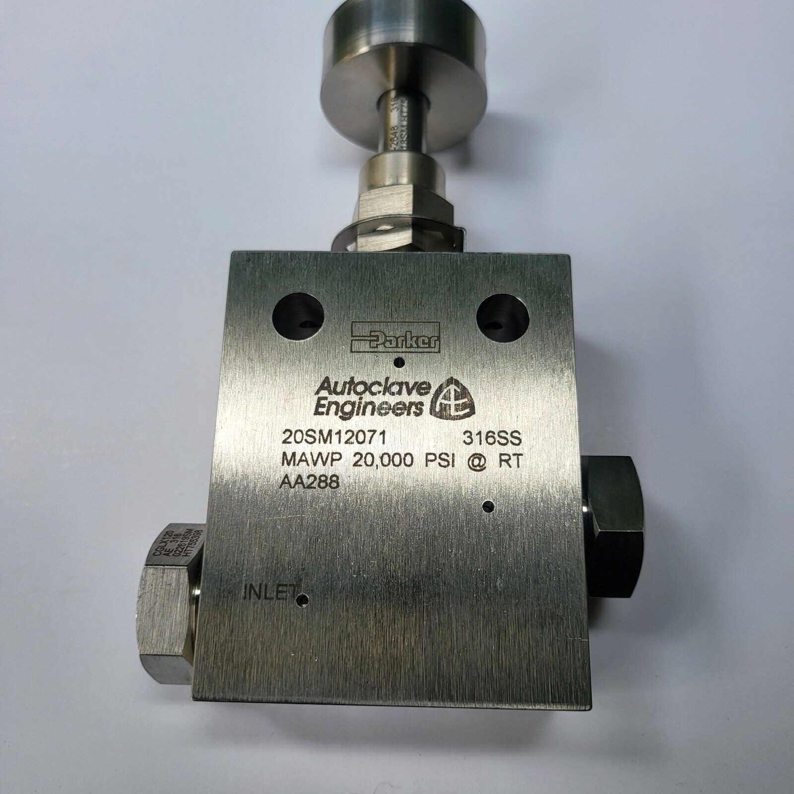 Parker Autoclave Engineers Medium Pressure Needle Valve - 20,000 psi - 20SM12071